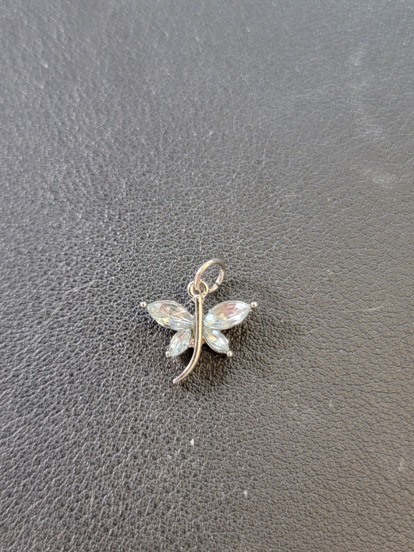 Dragonfly 18" Stainless Silver Necklace with Lobster Claw Clasp – Elegant & Timeless Jewelry Gift