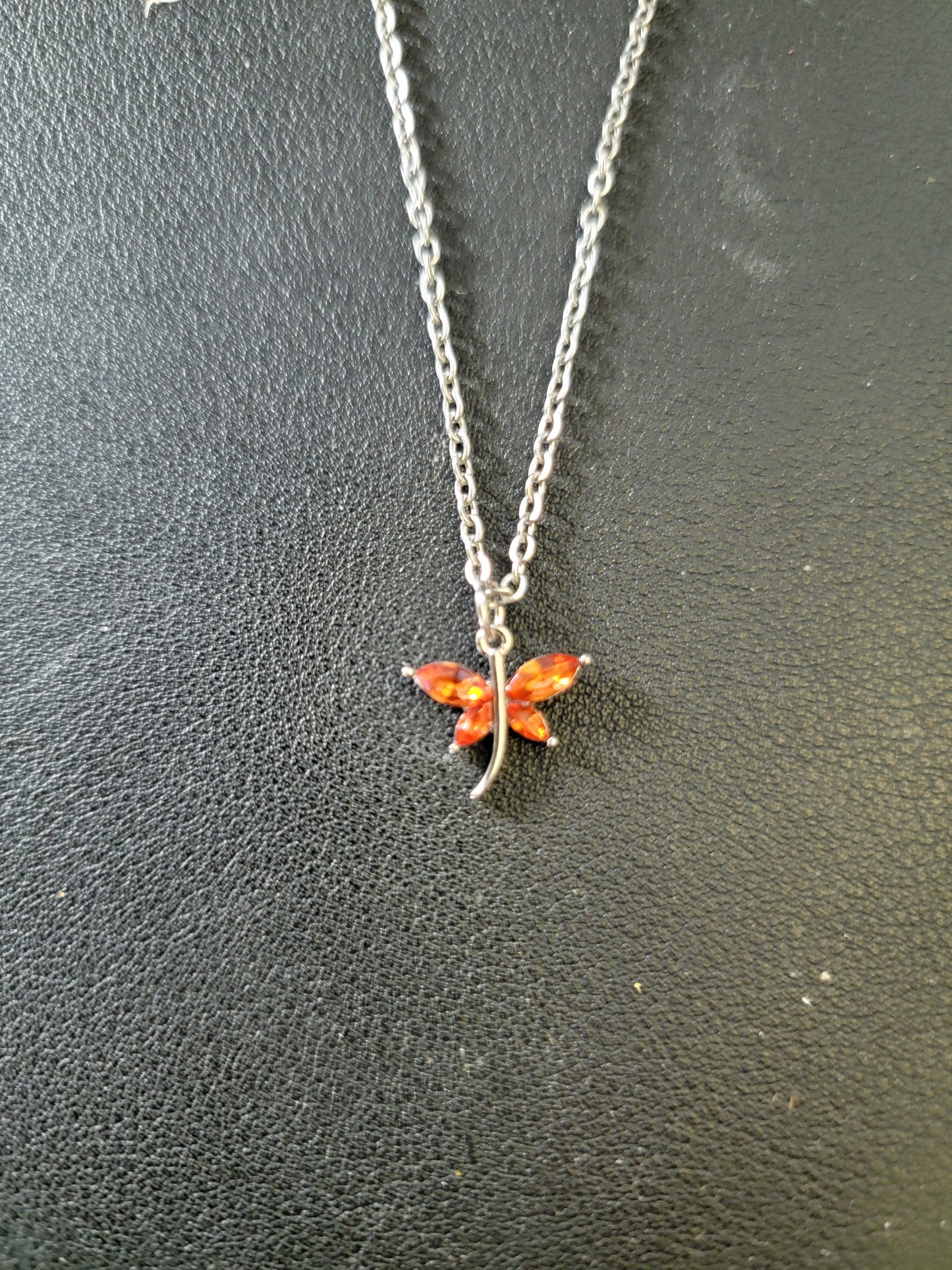 Dragonfly 18" Stainless Silver Necklace with Lobster Claw Clasp – Elegant & Timeless Jewelry Gift