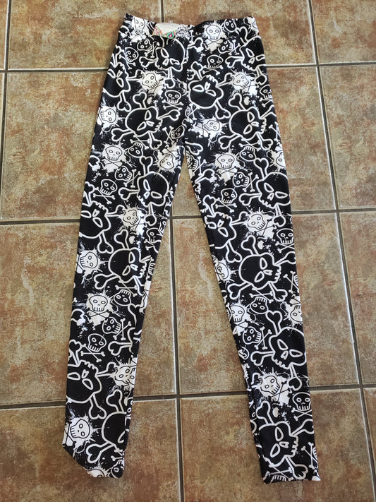 Old School Gaffiti Skull n Crossbones Luxuriously Soft Leggings for Women (Size-One Size)