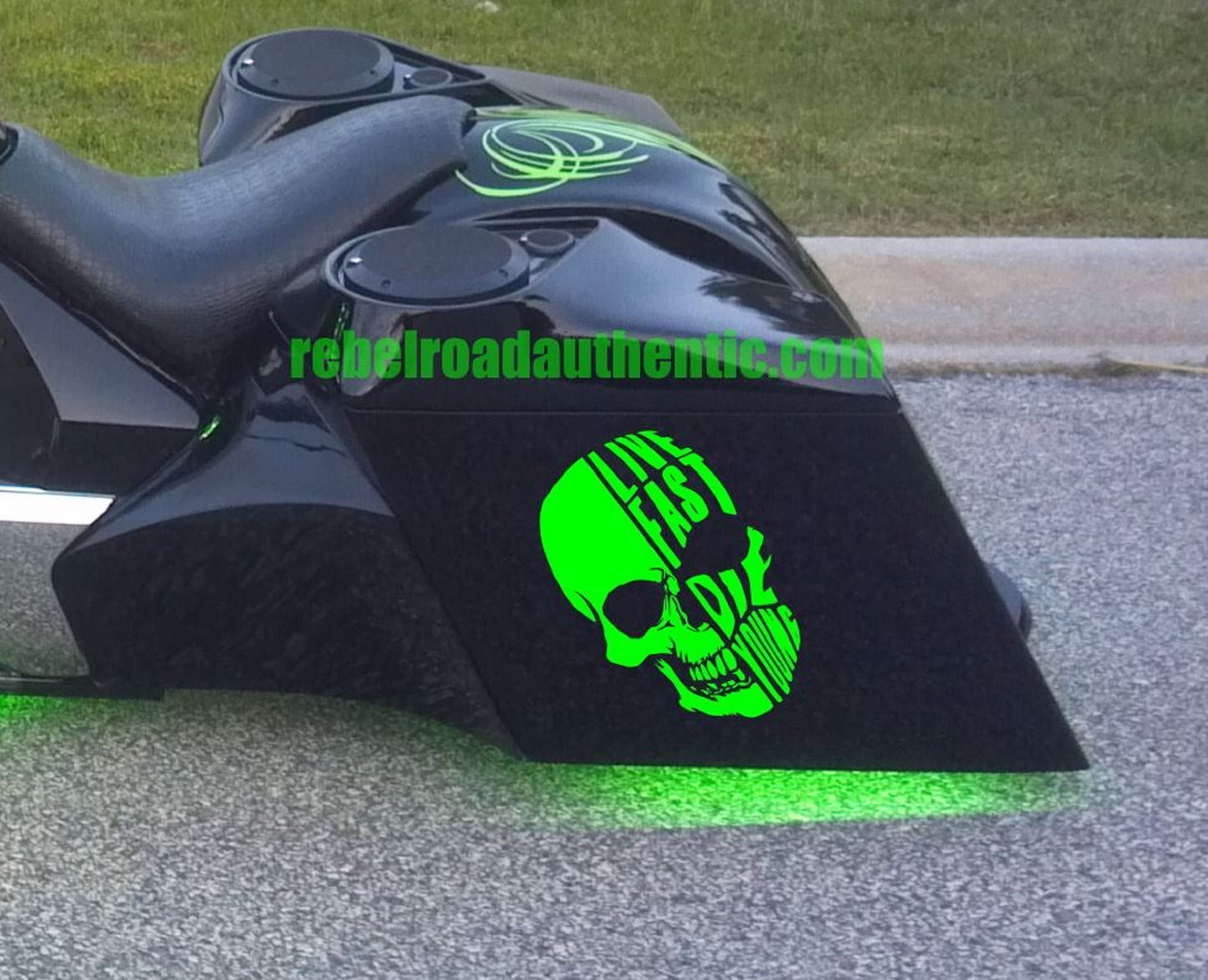 Live Fast Die Young Vinyl Decal